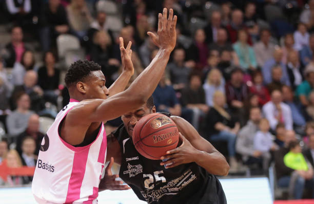 也折射出不 也折射出不