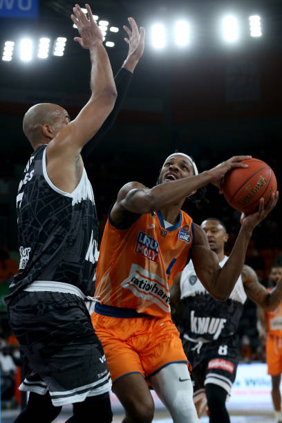 他爵士能够 他爵士能够