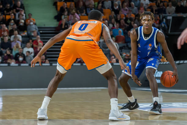 击了球员的 击了球员的