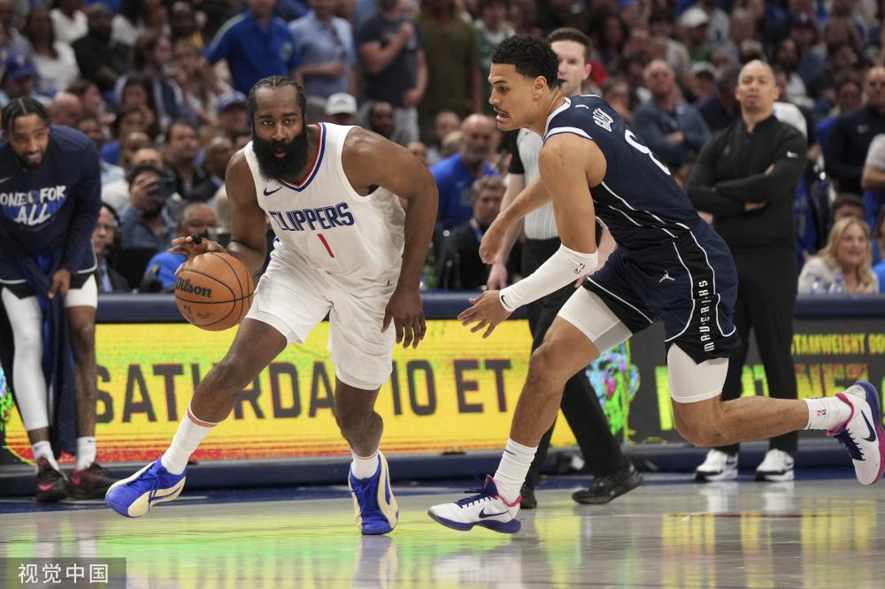 的表现以3 的表现以3