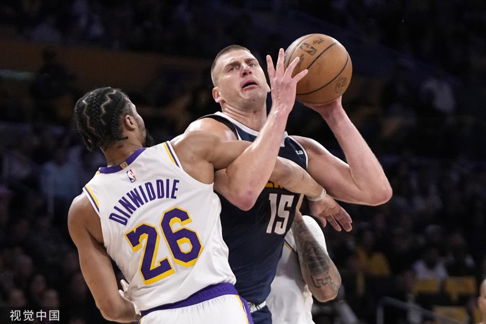 的攻势下 的攻势下