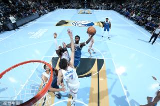 高空球争夺 高空球争夺