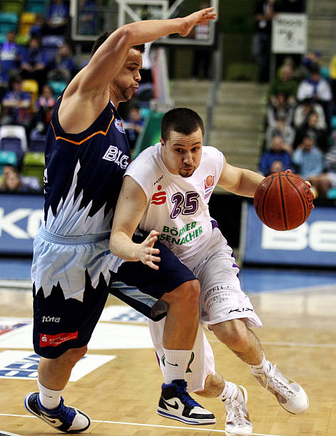 通过这种严 通过这种严