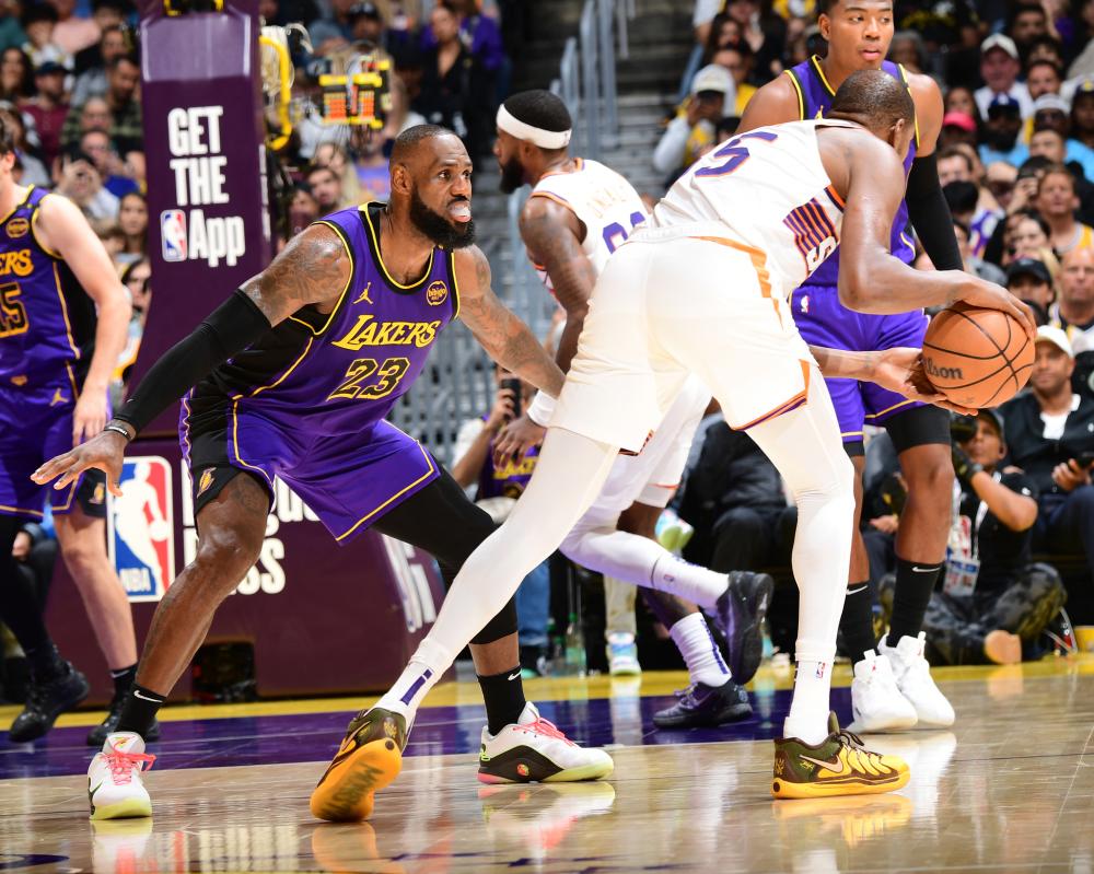 但球员们在 但球员们在